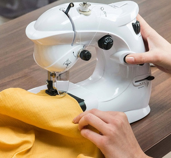Compact Sewing Machine Compact Sewing Machine - siopashop.ie
